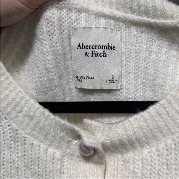 Abercrombie & Fitch Button-Up Cardigan - Picture 5 of 7